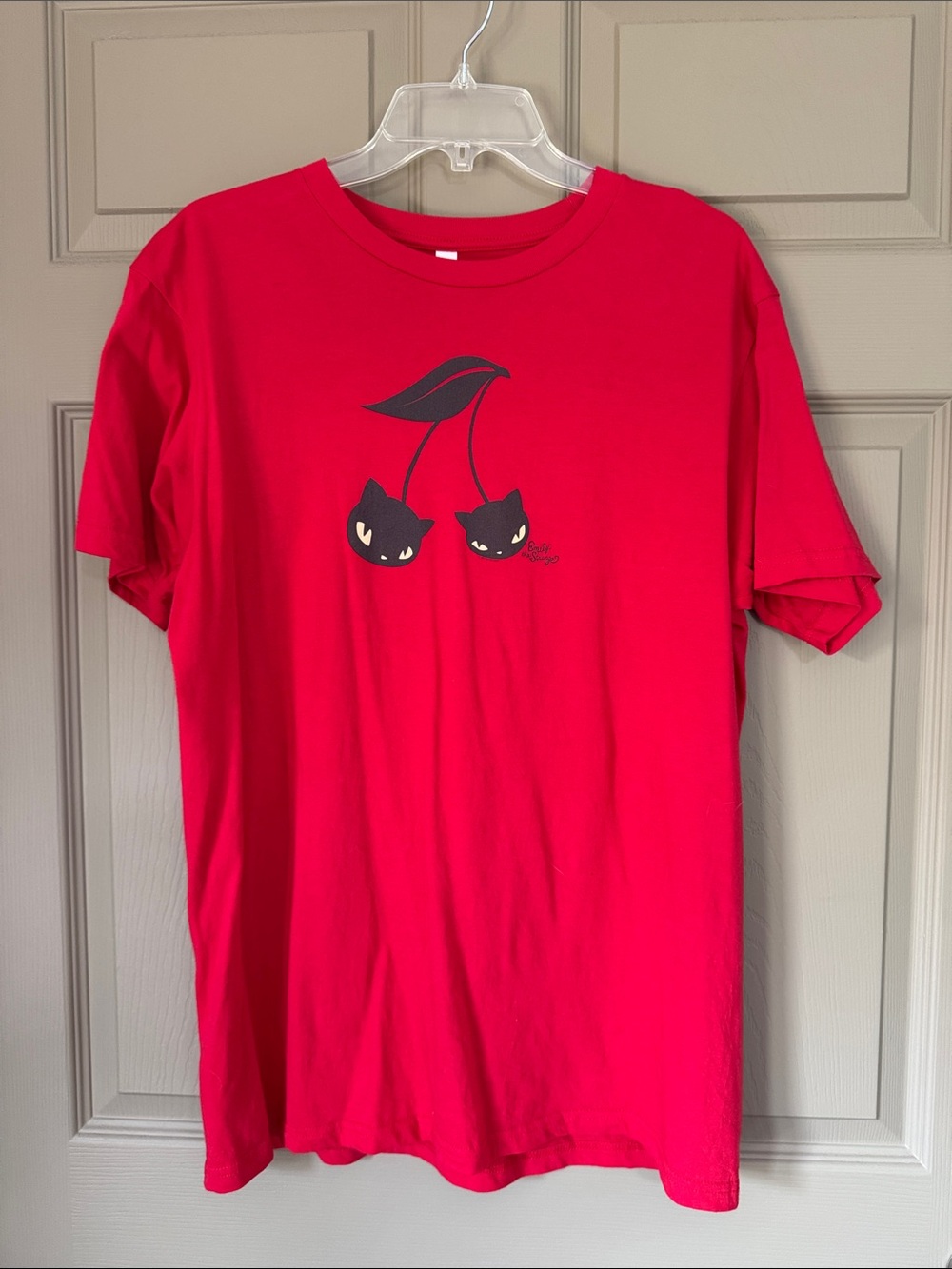 Red Short Sleeve Graphic Tee with Cat Cherry Design